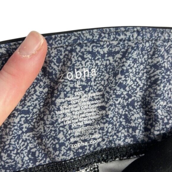 Zobha Womens L Black & White Patterned Crop Leggings - Picture 4 of 10